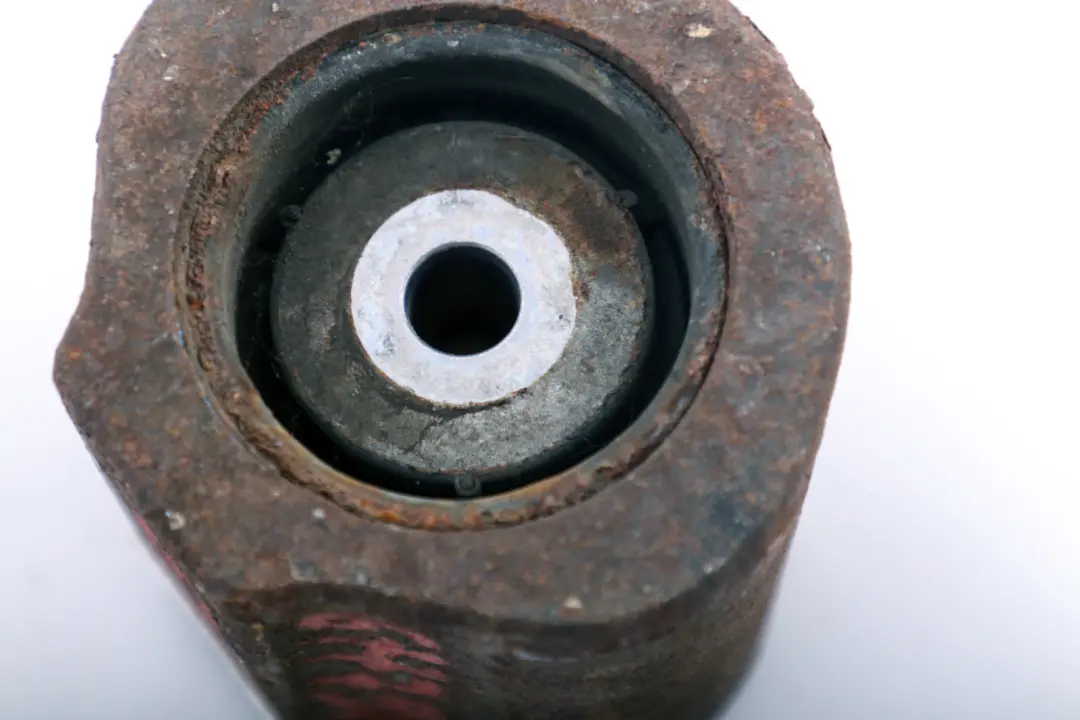 Amortisseur De Vibrations pour BMW E81 E87N E82 E92 à propos du numéro de pièce 6777903 BMW E81 E87N E82 E92 Amortisseur De Vibrations - SKU 6777903 - Numéro de pièce 6777903