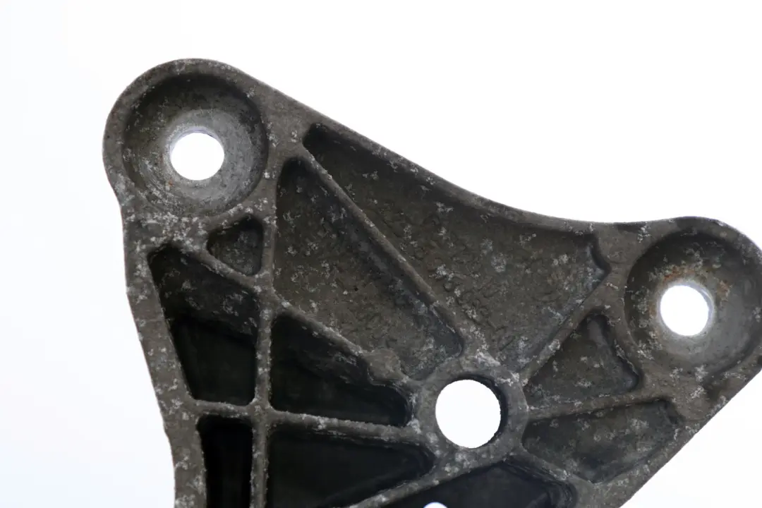 Support D'Engrenage pour BMW E81 E87N LCI E90 E91 à propos du numéro de pièce 6778033 BMW E81 E87N LCI E90 E91 Support D'Engrenage - SKU 6778033 - Numéro de pièce 6778033