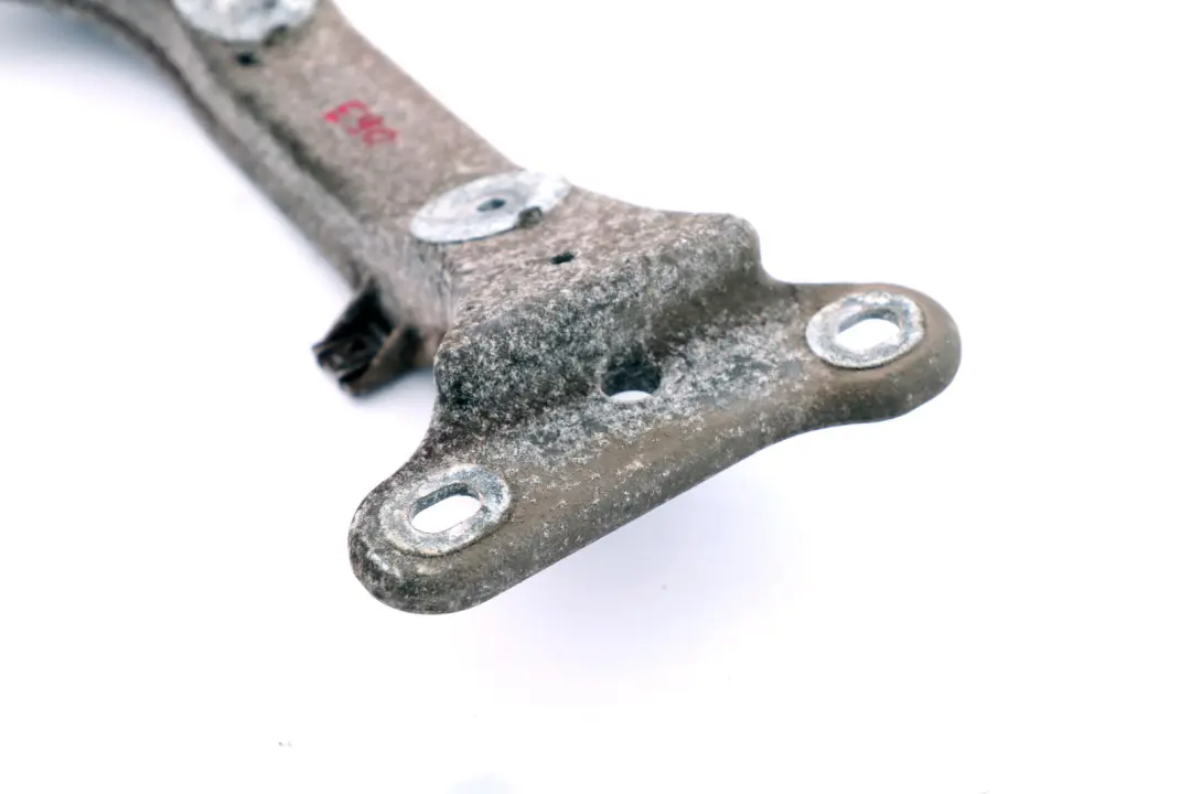 Łapa Wspornik Skrzyni Biegów do BMW E81 E87 E90 E91 o numerze 6778058 BMW E81 E87 E90 E91 Łapa Wspornik Skrzyni Biegów - SKU 6778058 - Numer Części 6778058