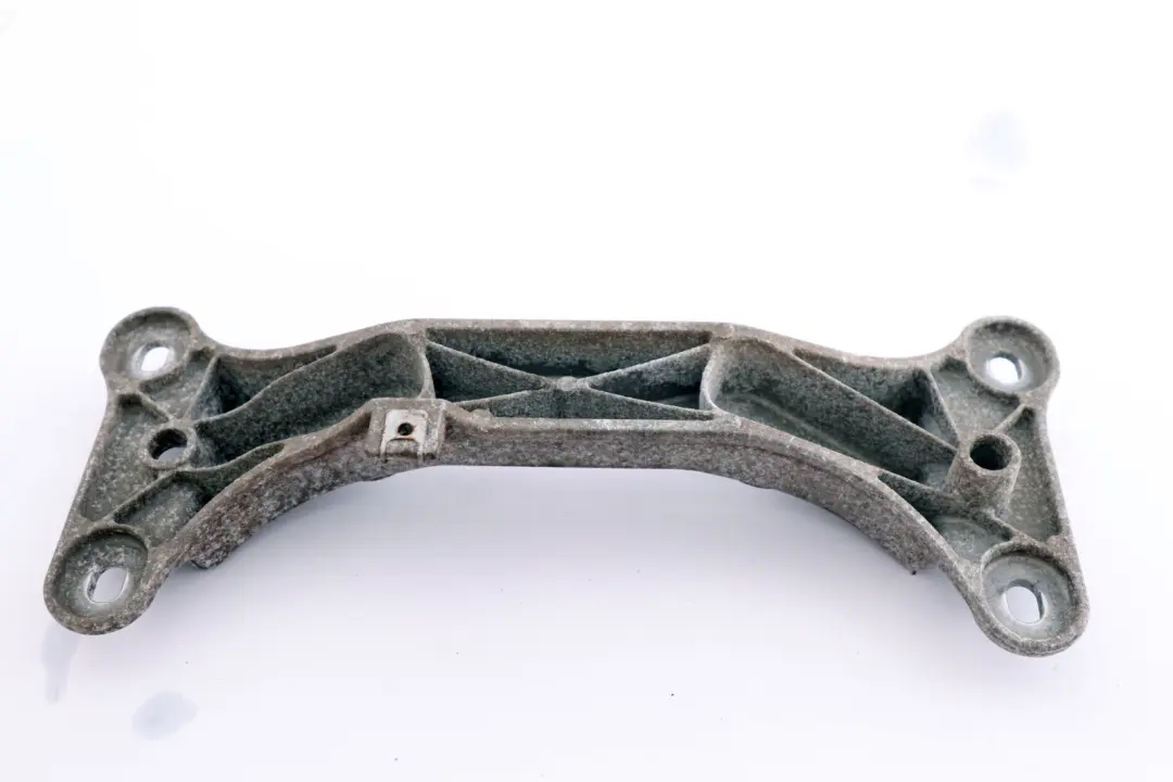 Łapa Wspornik Skrzyni Biegów do BMW E81 E87 E90 E91 o numerze 6778058 BMW E81 E87 E90 E91 Łapa Wspornik Skrzyni Biegów - SKU 6778058 - Numer Części 6778058