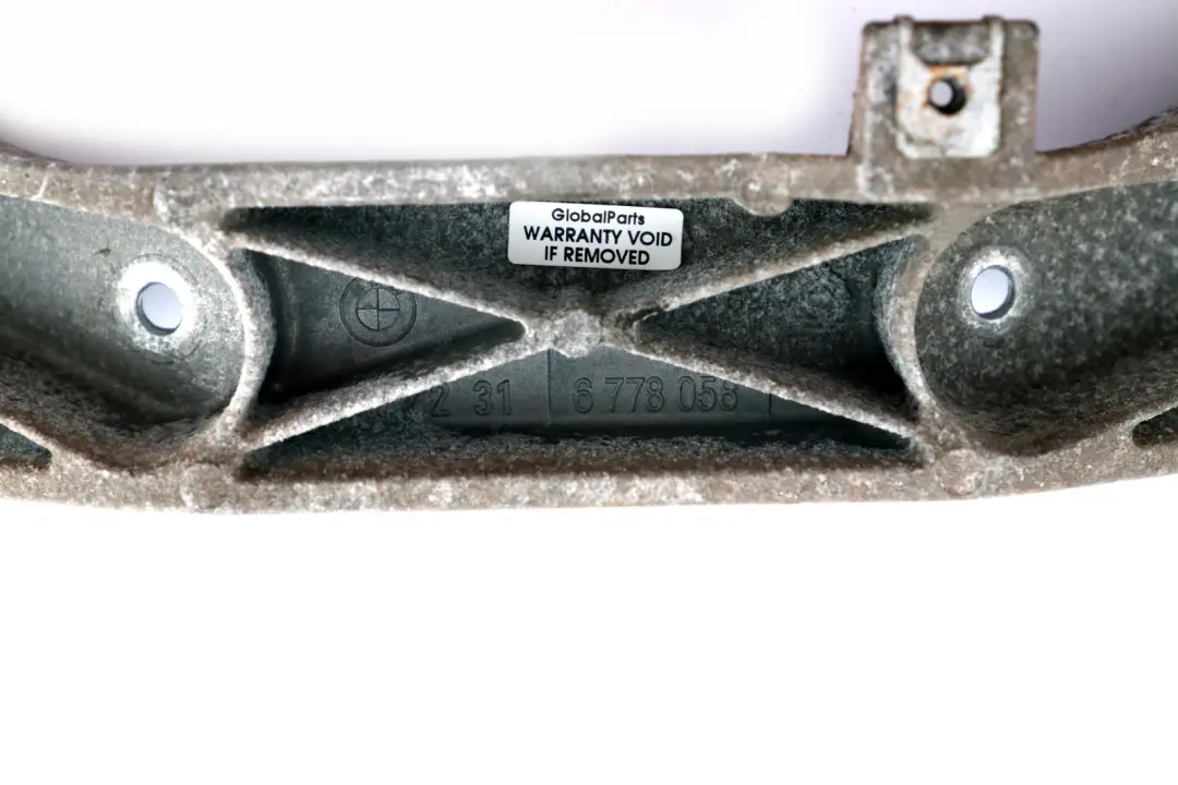 Łapa Wspornik Skrzyni Biegów do BMW E81 E87 E90 E91 o numerze 6778058 BMW E81 E87 E90 E91 Łapa Wspornik Skrzyni Biegów - SKU 6778058 - Numer Części 6778058