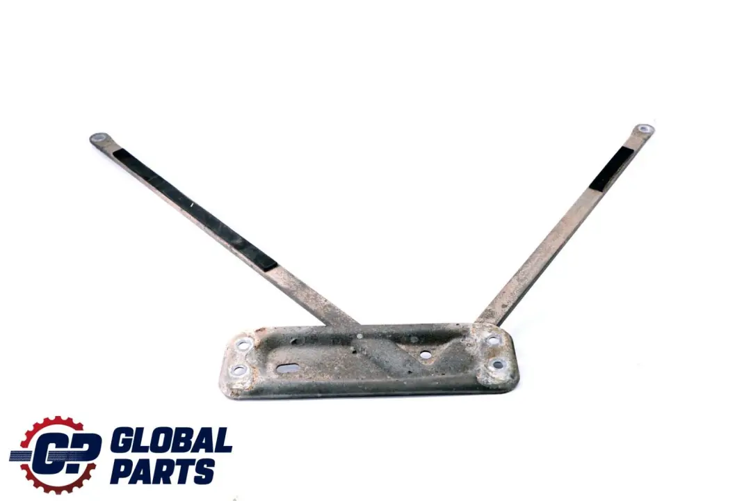 Puntone Tensione Asse Differenziale 3330 per BMW E81 E82 con numero di parte 6778243 BMW E81 E82 Puntone Tensione Asse Differenziale 3330 - SKU 6778243 - Numero di parte 6778243