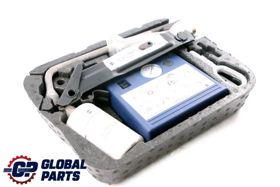 Conjunto Herramientas Servicio Jack Compresor Sellador Neumaticos para Mini R56 R57 con número de pieza 6778554 Mini R56 R57 Conjunto Herramientas Servicio Jack Compresor Sellador Neumaticos - SKU 6778554 - Número de pieza 6778554