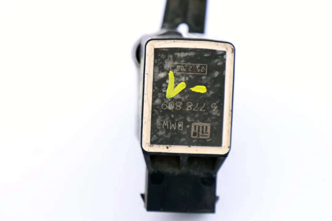 Headlight Level Sensor 6778809 to Mini Cooper One R55 R56 R57 Xenon with Part number 6866726 Mini Cooper One R55 R56 R57 Xenon Headlight Level Sensor 6778809 - SKU 6778809-1 - Part number 6866726