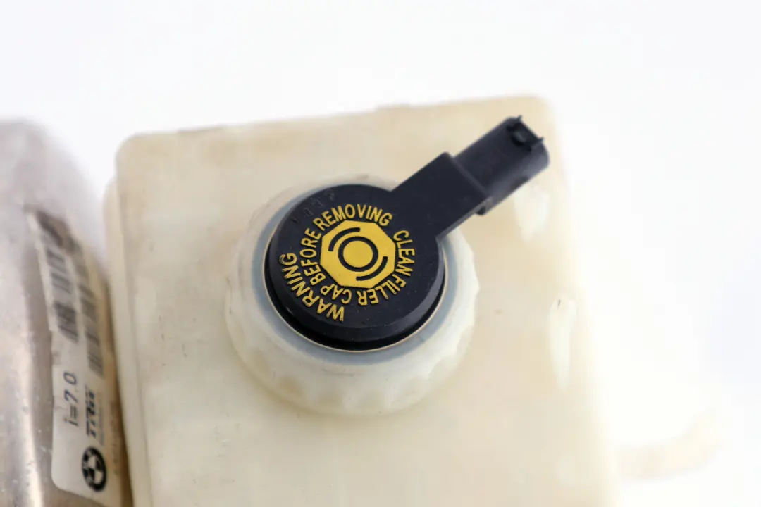 Brake Servo Unit Master Cylinder to BMW 5 6 Series E60 E61 E63 E64 with Part number 6778826 BMW 5 6 Series E60 E61 E63 E64 Brake Servo Unit Master Cylinder - SKU 6778826 - Part number 6778826