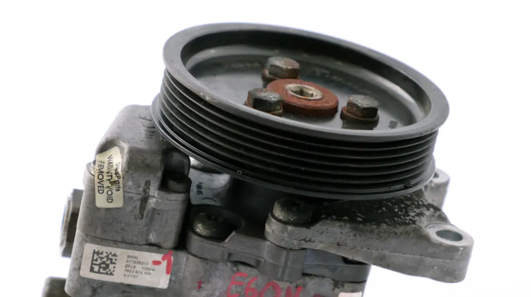 Essence N53 Pompe de Direction Assistee pour BMW 5 6 E60 E61 E63 E64 LCI à propos du numéro de pièce 6779362 BMW 5 6 E60 E61 E63 E64 LCI Essence N53 Pompe de Direction Assistee - SKU 6779362-1 - Numéro de pièce 6779362