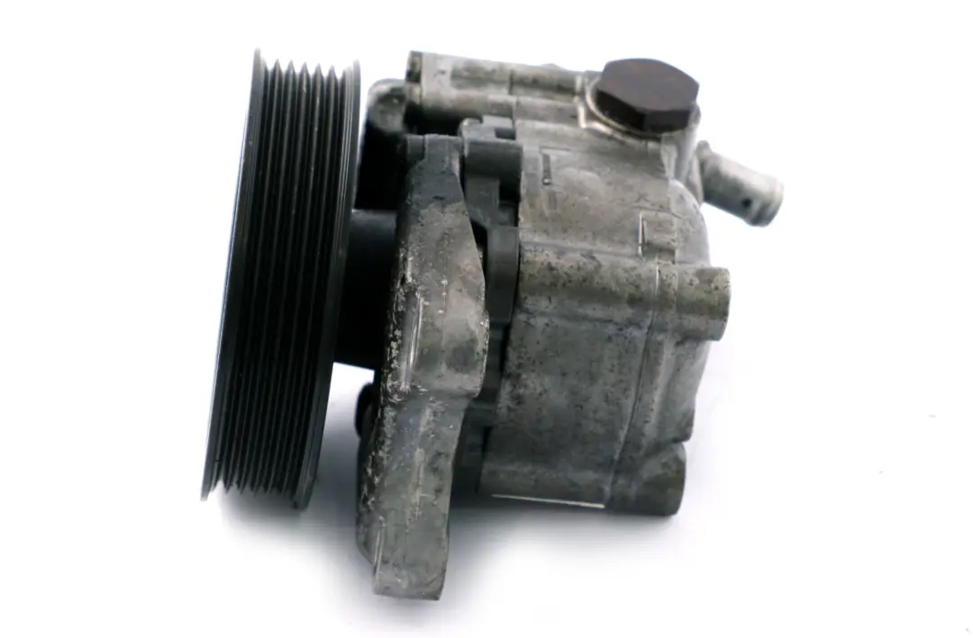 Benzina N53 Pompa Del Servosterzo per BMW E60 E61 E63 E64 LCI con numero di parte 6779362 BMW E60 E61 E63 E64 LCI Benzina N53 Pompa Del Servosterzo - SKU 6779362-1 - Numero di parte 6779362