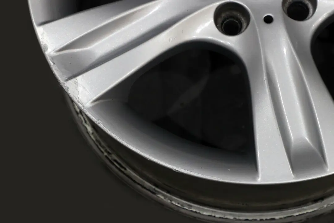 Alloy Rim 17" 7,5J ET:47 Star Spoke 262 to BMW 1 series 2 E81 E82 E87 Rear Wheel with Part number 6779793 BMW 1 series 2 E81 E82 E87 Rear Wheel Alloy Rim 17" 7,5J ET:47 Star Spoke 262 - SKU 6779793-2 - Part number 6779793