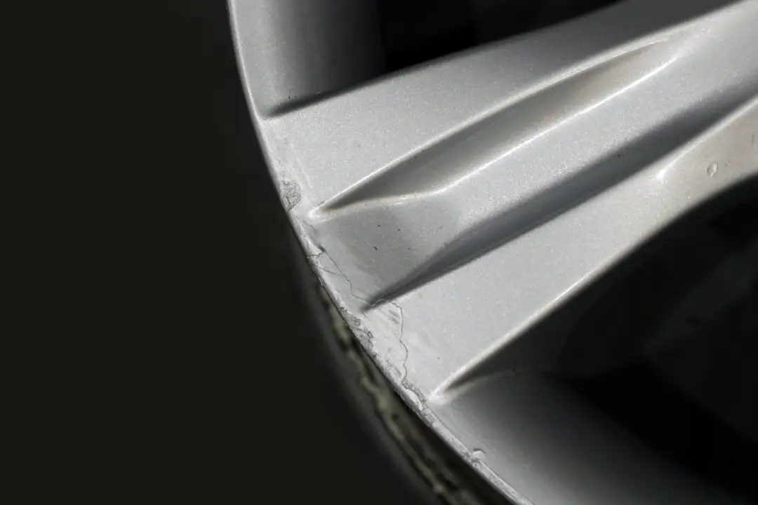 hinten Alu Felge Alufelge 17" Sternspeiche 262 ET:47 7,5J für BMW 1 er E81 E82 E87 mit Teilenummer 6779793 BMW 1 er E81 E82 E87 hinten Alu Felge Alufelge 17" Sternspeiche 262 ET:47 7,5J - SKU 6779793-2 - Teilenummer 6779793