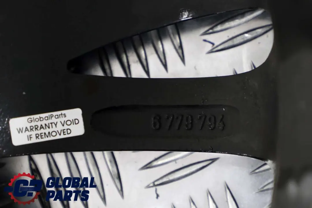 Vorne Alufelge Alu Felge 18" ET:49 7,5J W-Speiche 263 für BMW 1 er E81 E82 E87 E88 mit Teilenummer 6779794 BMW 1 er E81 E82 E87 E88 Vorne Alufelge Alu Felge 18" ET:49 7,5J W-Speiche 263 - SKU 6779794-1 - Teilenummer 6779794