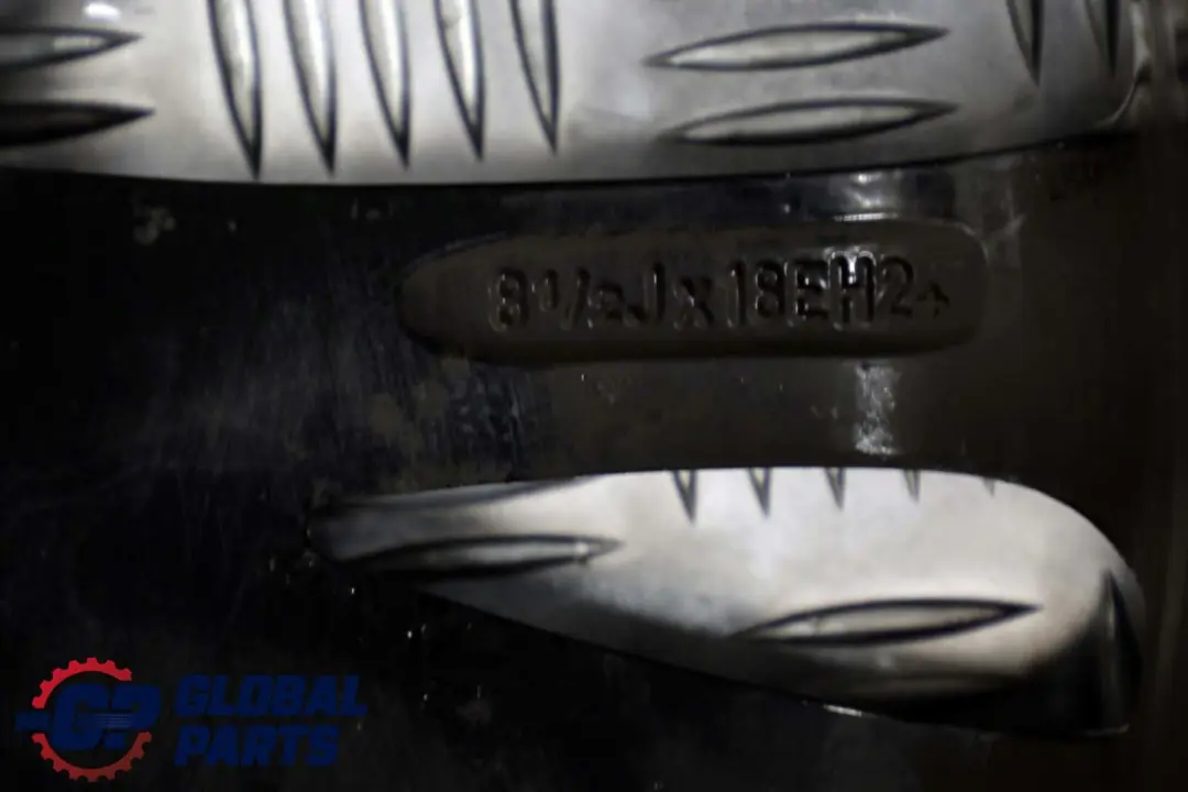 BMW 1 er E81 E82 E87 E88 Hinten Alufelge Alu Felge 18" 8,5J ET:52 W-Speiche 263 - SKU 6779797-2 - Teilenummer 6779797