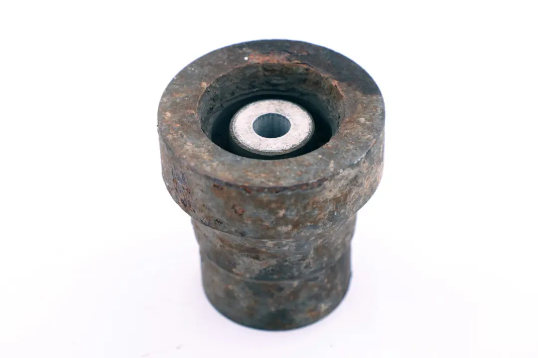 BMW 3 er E90 E92 335d M57N2 Schwingungstilger Differential hinten - SKU 6780135 - Teilenummer 6780135