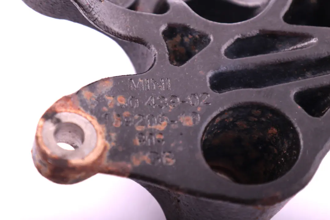 Wspornik Łapa Silnika 4853523 do Mini Cooper R55 R56 o numerze 6780529 Mini Cooper R55 R56 Wspornik Łapa Silnika 4853523 - SKU 6780439 - Numer Części 6780529