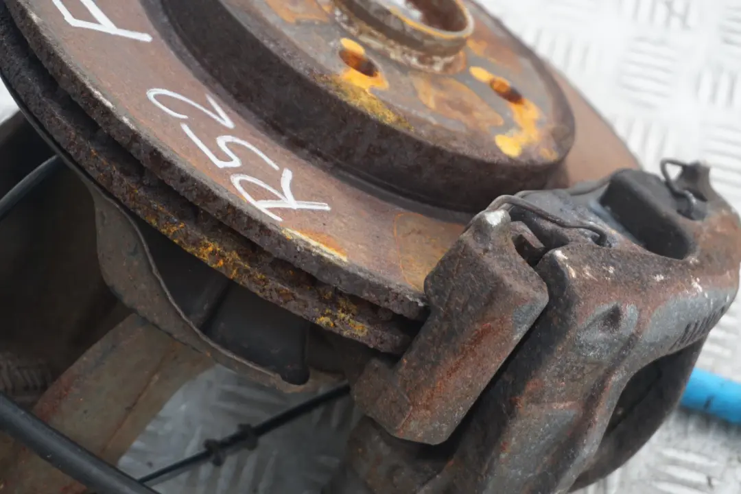 Conjunto suspensión freno izquierdo para Mini R52 Cabrio W10 1.6 116 hp con número de pieza 6780473 Mini R52 Cabrio W10 1.6 116 hp Conjunto suspensión freno izquierdo - SKU 6780473-1 - Número de pieza 6780473