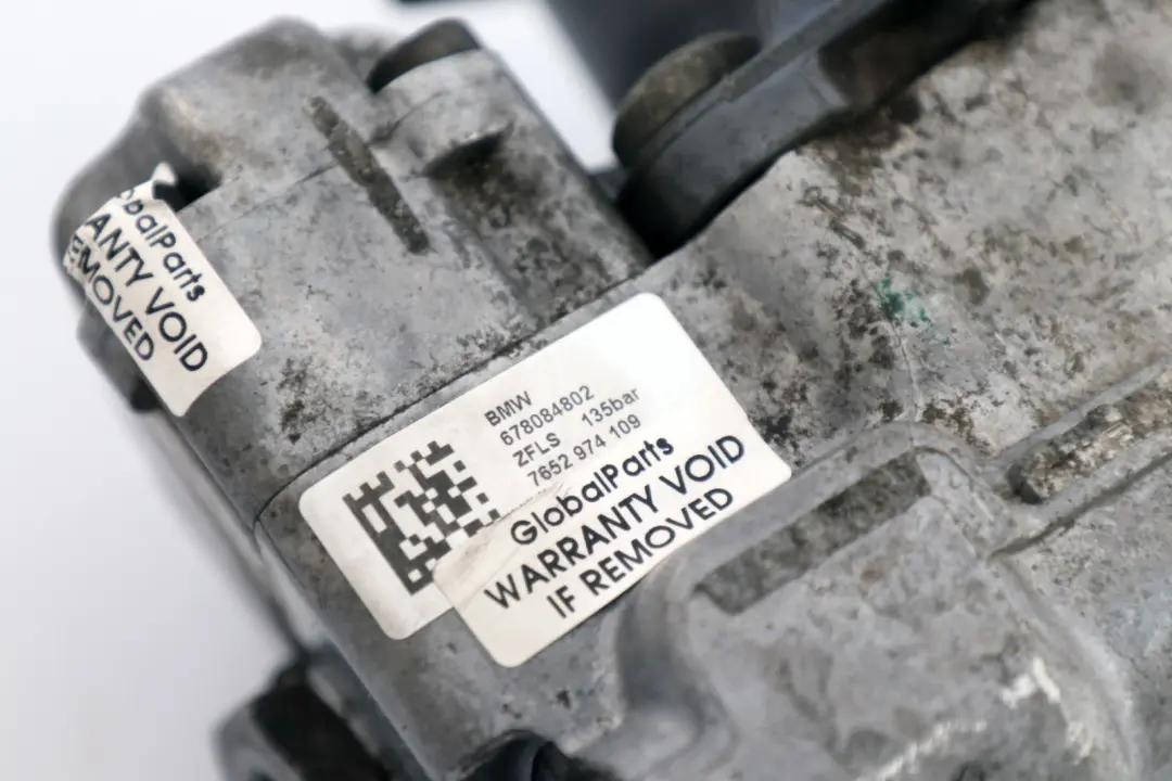 N47 520d Lenkhilfepumpe für BMW 5 er E60 E61 LCI Diesel mit Teilenummer 6780848 BMW 5 er E60 E61 LCI Diesel N47 520d Lenkhilfepumpe - SKU 6780848 - Teilenummer 6780848