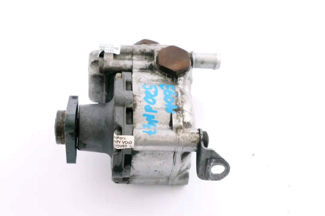 N47 520d Pompe de Direction Assistee pour BMW 5 E60 E61 LCI Diesel à propos du numéro de pièce 6780848 BMW 5 E60 E61 LCI Diesel N47 520d Pompe de Direction Assistee - SKU 6780848 - Numéro de pièce 6780848