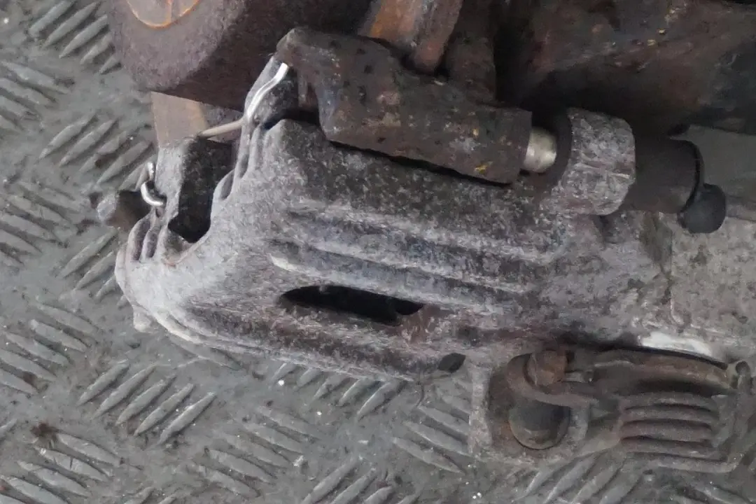 116PS Längslenker Hinten Links für BMW Mini R52 Cabrio W10 1.6 mit Teilenummer 6781135 BMW Mini R52 Cabrio W10 1.6 116PS Längslenker Hinten Links - SKU 6781135-1 - Teilenummer 6781135