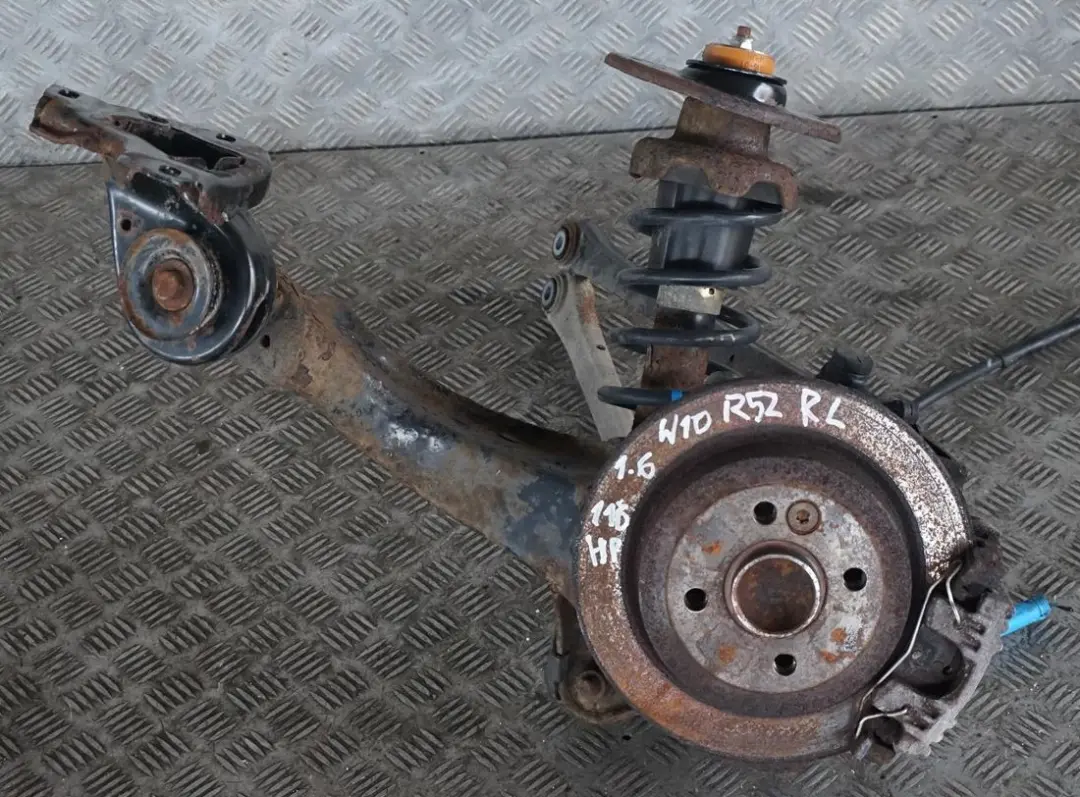 116HP Zwrotnica amortyzator lewy do MINI R52 1.6 o numerze 6781135 MINI R52 1.6 116HP Zwrotnica amortyzator lewy - SKU 6781135-1 - Numer Części 6781135