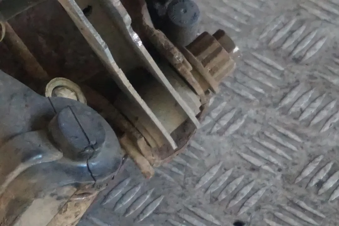 Längslenker hinten rechts für BMW Mini R52 Cabrio Cooper One W10 1.6 mit Teilenummer 6781135 BMW Mini R52 Cabrio Cooper One W10 1.6 Längslenker hinten rechts - SKU 6781135 - Teilenummer 6781135