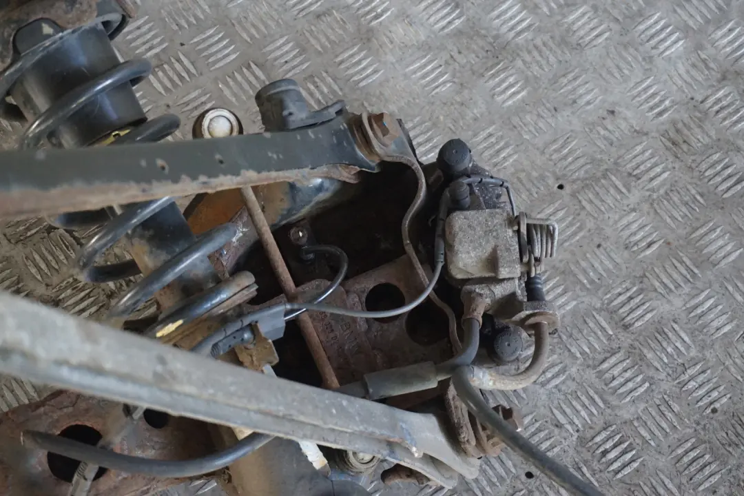 Längslenker hinten rechts für BMW Mini R52 Cabrio Cooper One W10 1.6 mit Teilenummer 6781135 BMW Mini R52 Cabrio Cooper One W10 1.6 Längslenker hinten rechts - SKU 6781135 - Teilenummer 6781135