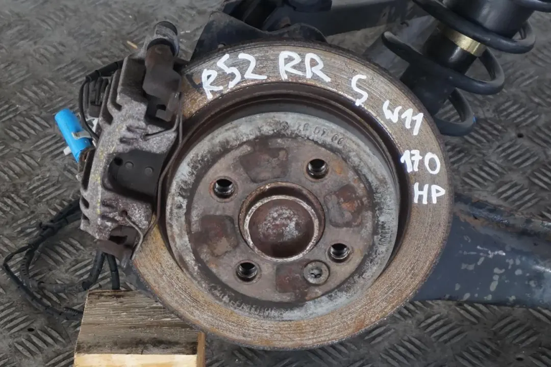 170hp Pierna Trasera Derecha Freno Suspensión Hub para Mini R52 Cabrio Cooper S W11 con número de pieza 6781136 Mini R52 Cabrio Cooper S W11 170hp Pierna Trasera Derecha Freno Suspensión Hub - SKU 6781136-1 - Número de pieza 6781136