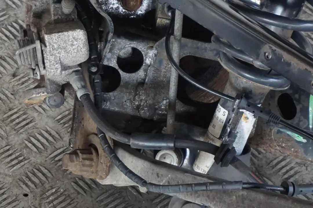 MINI S R52 W11 170HP Zwrotnica amortyzator lewy - SKU 6781136 - Numer Części 6781136