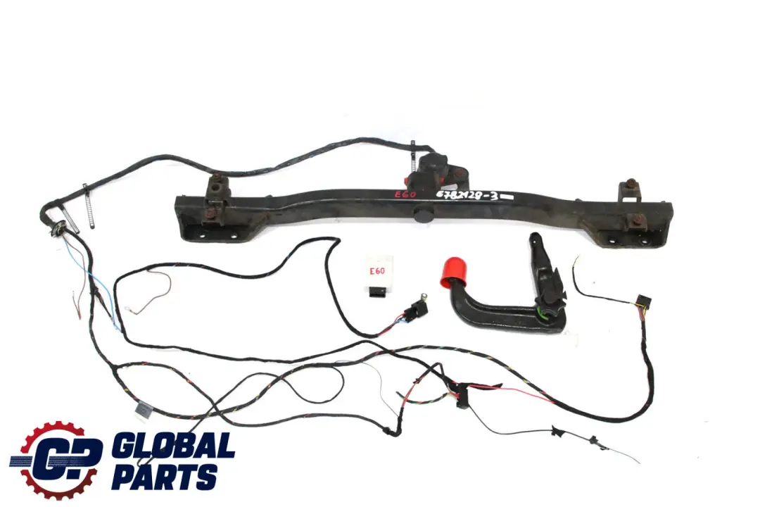 Towing Hitch Towbar Tow Bar Trailer Hook Module to BMW 5 Series E60 E61 with Part number 6782128 BMW 5 Series E60 E61 Towing Hitch Towbar Tow Bar Trailer Hook Module - SKU 6782128-3 - Part number 6782128