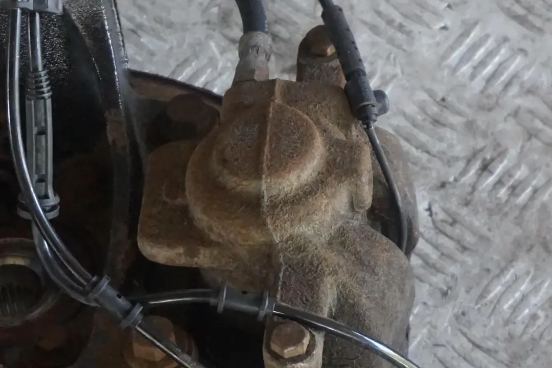 N47N Zwrotnica amortyzator lewy do MINI R56 One D o numerze 6782211 MINI R56 One D N47N Zwrotnica amortyzator lewy - SKU 6782211 - Numer Części 6782211