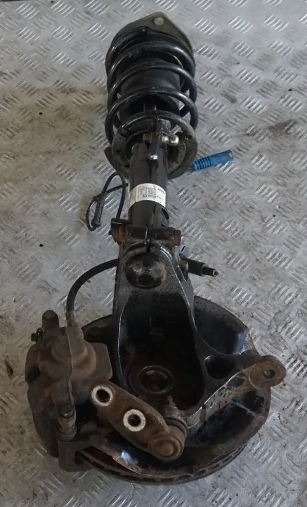 N47N 90hp Sport Suspension Delantera Derecha Pierna Freno para Mini R56 One D con número de pieza 6782212 Mini R56 One D N47N 90hp Sport Suspension Delantera Derecha Pierna Freno - SKU 6782212 - Número de pieza 6782212