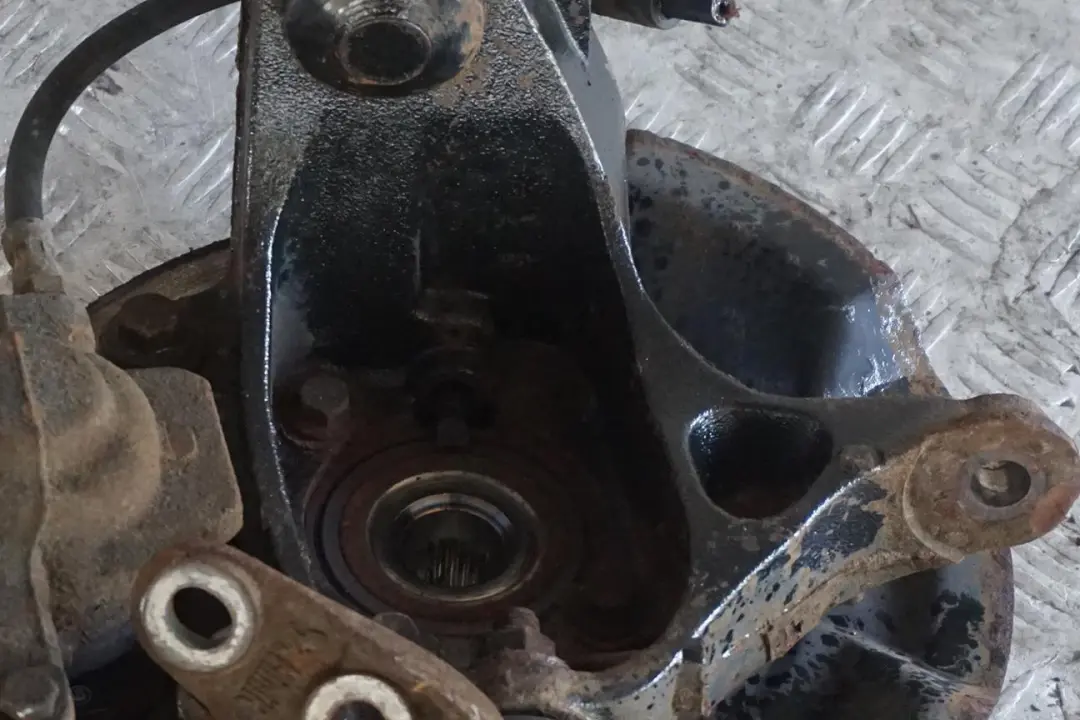 N47N Zwrotnica amortyzator prawy do MINI R56 One D o numerze 6782212 MINI R56 One D N47N Zwrotnica amortyzator prawy - SKU 6782212 - Numer Części 6782212