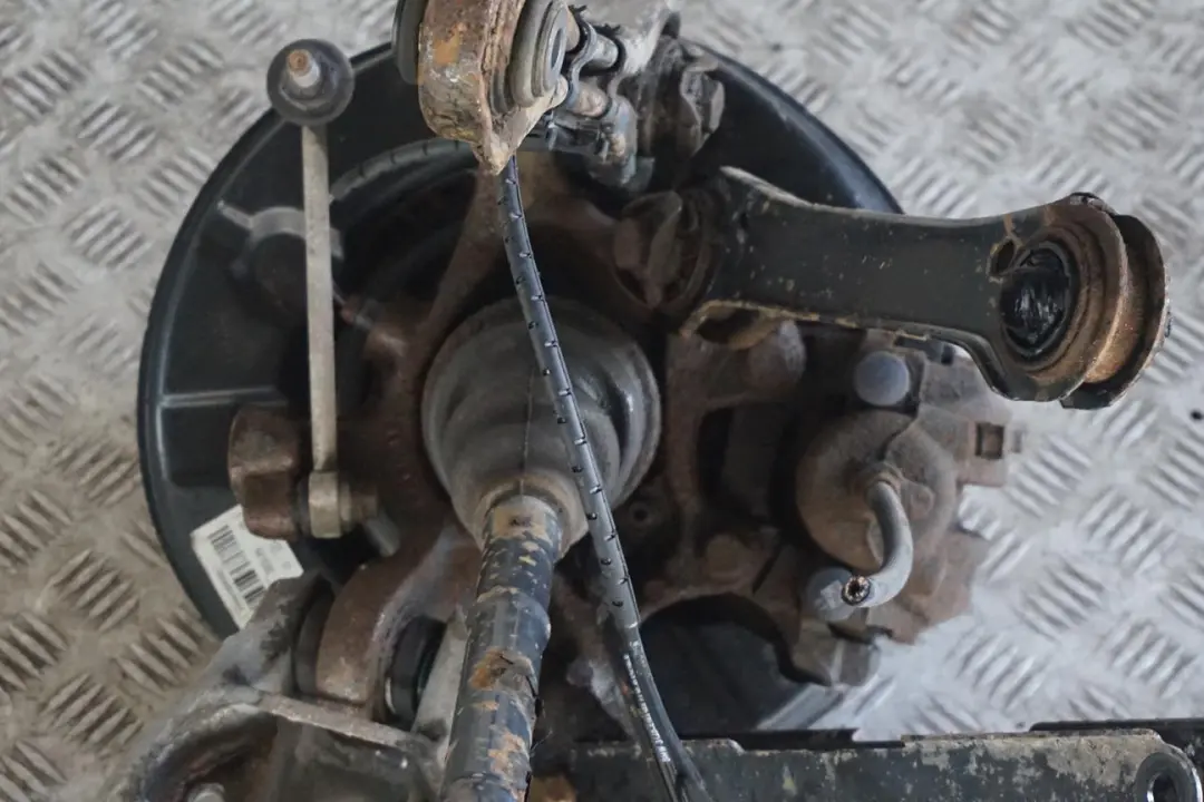 N47N Amortyzator zwrotnica lewa do BMW E90 320d o numerze 6783653 BMW E90 320d N47N Amortyzator zwrotnica lewa - SKU 6783653-3 - Numer Części 6783653