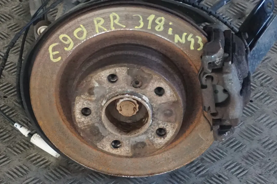 BMW E90 LCI 318i 143HP Półoś Zwrotnica Noga Zawieszenia Prawy Przód - SKU 6783654-1 - Numer Części 6783654