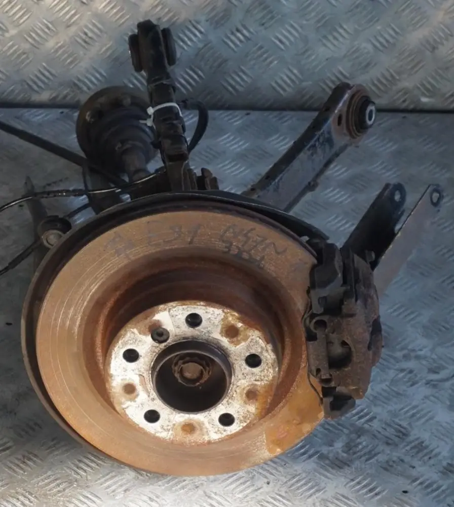 Familiare 320d N47N 184PS Albero di Uscita Cuscinetto Perno Hinten per BMW E91 LCI con numero di parte 6783654 BMW E91 LCI Familiare 320d N47N 184PS Albero di Uscita Cuscinetto Perno Hinten - SKU 6783654-4 - Numero di parte 6783654