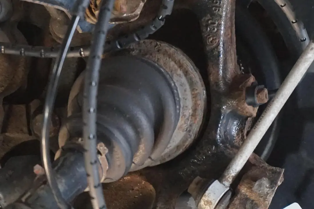 BMW E91 LCI 320d N47N Zwrotnica Noga Piasta - SKU 6783654-4 - Numer Części 6783654