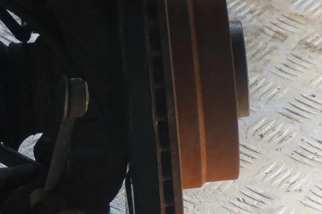 N47N Rear Right O/S Suspension Leg Wheel Brake Disc to BMW 3 E91 LCI Touring 320d with Part number 6783654 BMW 3 E91 LCI Touring 320d N47N Rear Right O/S Suspension Leg Wheel Brake Disc - SKU 6783654-4 - Part number 6783654