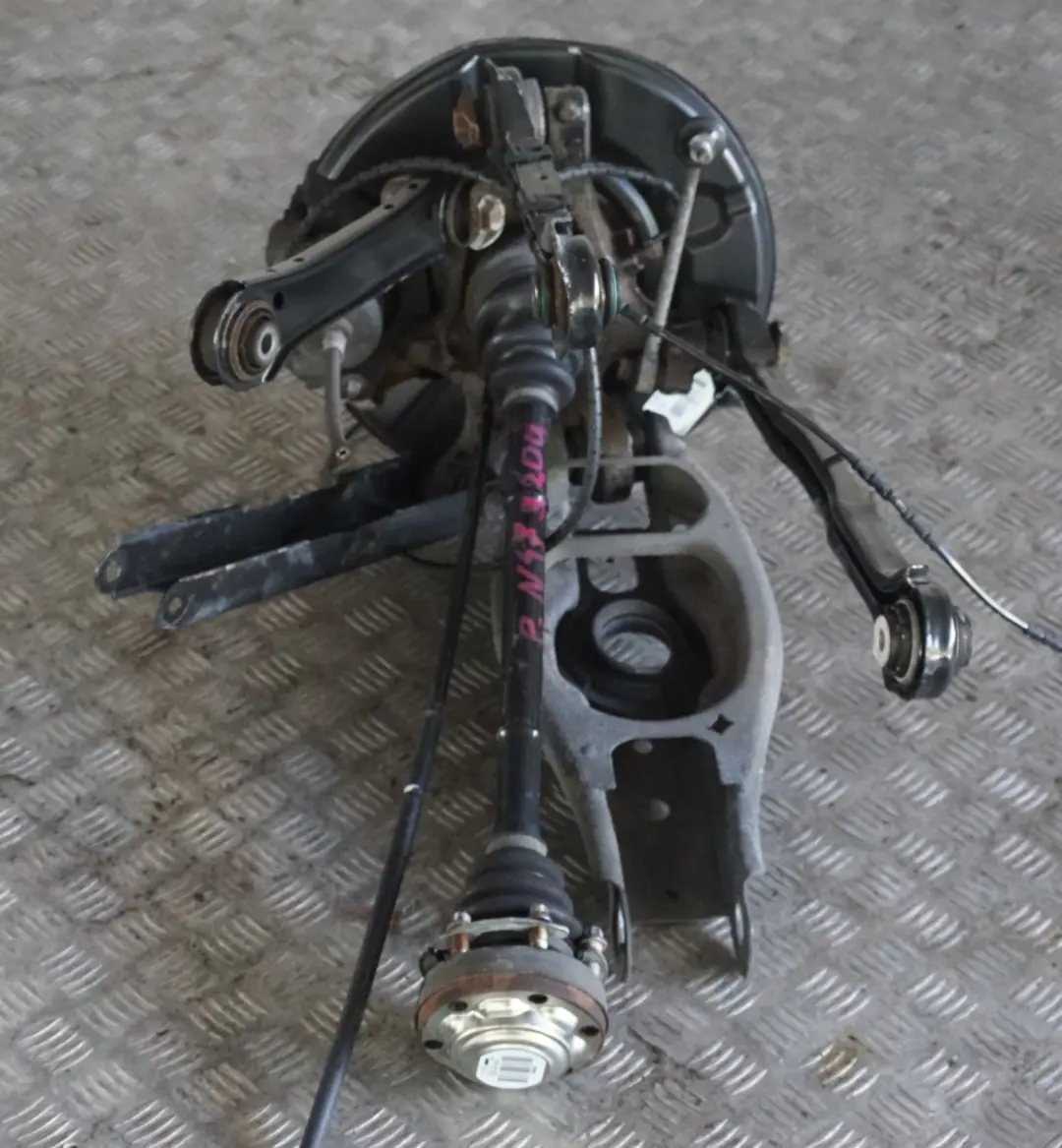 N47N Rear Right O/S Spring Strut Leg Brake Suspension to BMW 3 Series E90 320d ed with Part number 6783654 BMW 3 Series E90 320d ed N47N Rear Right O/S Spring Strut Leg Brake Suspension - SKU 6783654 - Part number 6783654