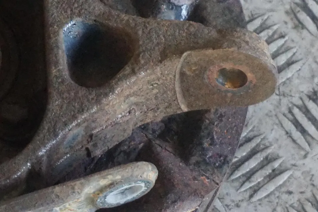 174PS Federbein Vorn Rechts für Mini R55 Clubman Cooper S N14 mit Teilenummer 6784514 Mini R55 Clubman Cooper S N14 174PS Federbein Vorn Rechts - SKU 6784514-1 - Teilenummer 6784514