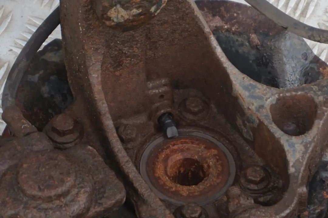 Front Right O/S Spring Strut Leg Brake Suspension Hub to Mini R55 Clubman S N14 with Part number 6784513 Mini R55 Clubman S N14 Front Right O/S Spring Strut Leg Brake Suspension Hub - SKU 6784514 - Part number 6784513