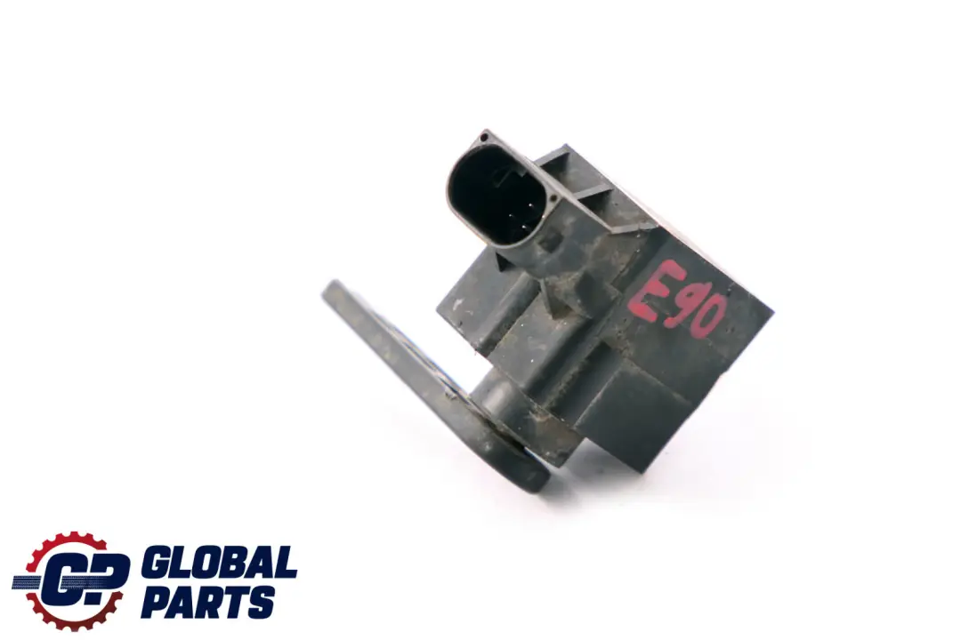 Sensor de Nivel de los Faros de Xenon 6778860 para BMW E53 E60 E81 E87 E90 con número de pieza 6784696 BMW E53 E60 E81 E87 E90 Sensor de Nivel de los Faros de Xenon 6778860 - SKU 6784696 - Número de pieza 6784696