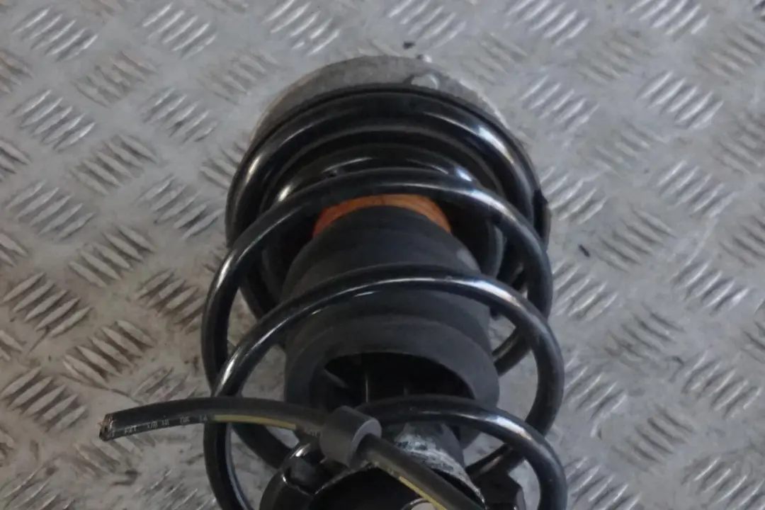 Suspension avant droite jambe de frein essieu disque pour BMW Z4 E89 18i Roadster à propos du numéro de pièce 6784918 BMW Z4 E89 18i Roadster Suspension avant droite jambe de frein essieu disque - SKU 6784918-2 - Numéro de pièce 6784918