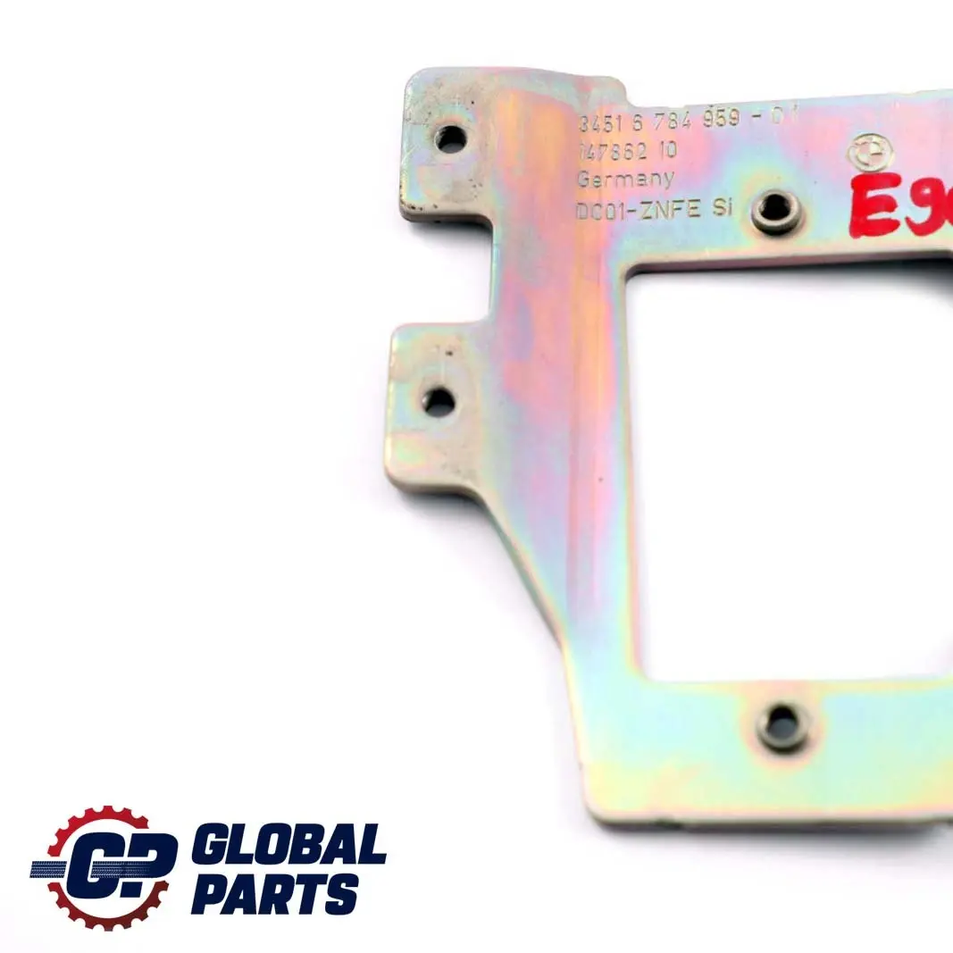 Halter Drehratensensor für BMW E81 E87 LCI E90 LCI E92 E93 mit Teilenummer 6784959 BMW E81 E87 LCI E90 LCI E92 E93 Halter Drehratensensor - SKU 6784959 - Teilenummer 6784959