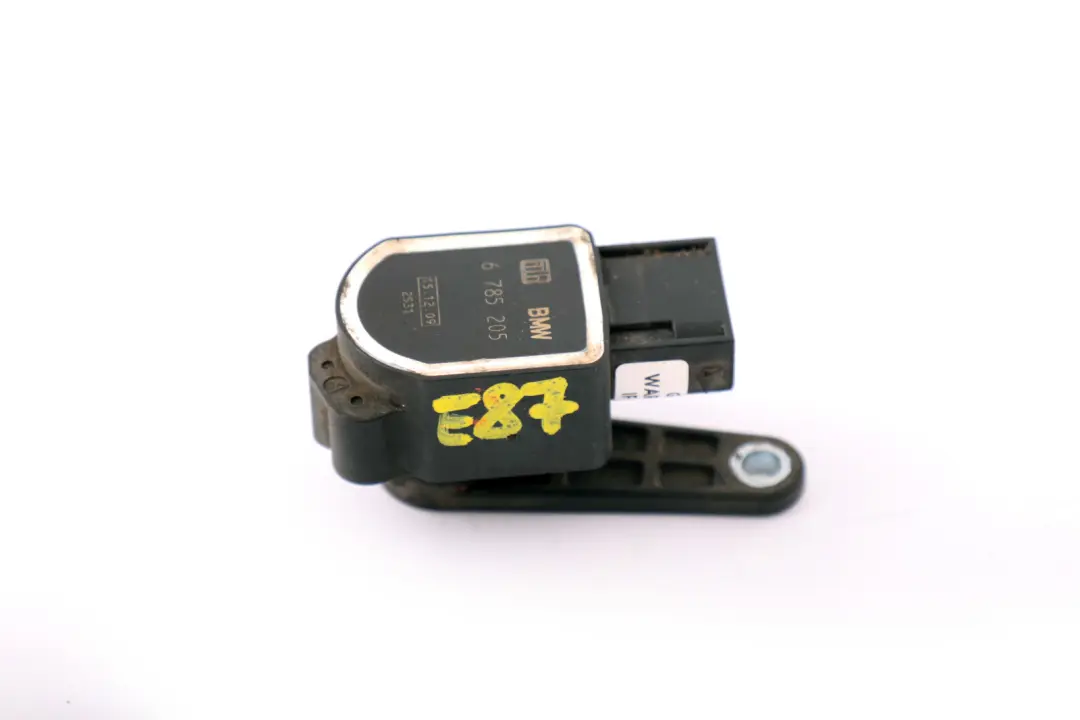 Bracket Level Sensor Headlight to BMW E81 E87 E90 E91 E92 E93 with Part number 6785205 BMW E81 E87 E90 E91 E92 E93 Bracket Level Sensor Headlight - SKU 6785205 - Part number 6785205
