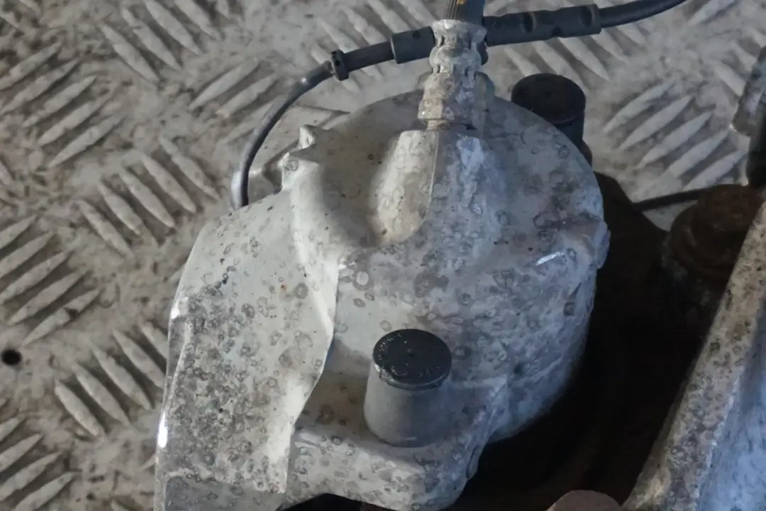 N53 Kit Amortisseur Pivotement a L'Avant Gauche pour BMW 3 E92 325i à propos du numéro de pièce 6785589 BMW 3 E92 325i N53 Kit Amortisseur Pivotement a L'Avant Gauche - SKU 6785589-2 - Numéro de pièce 6785589