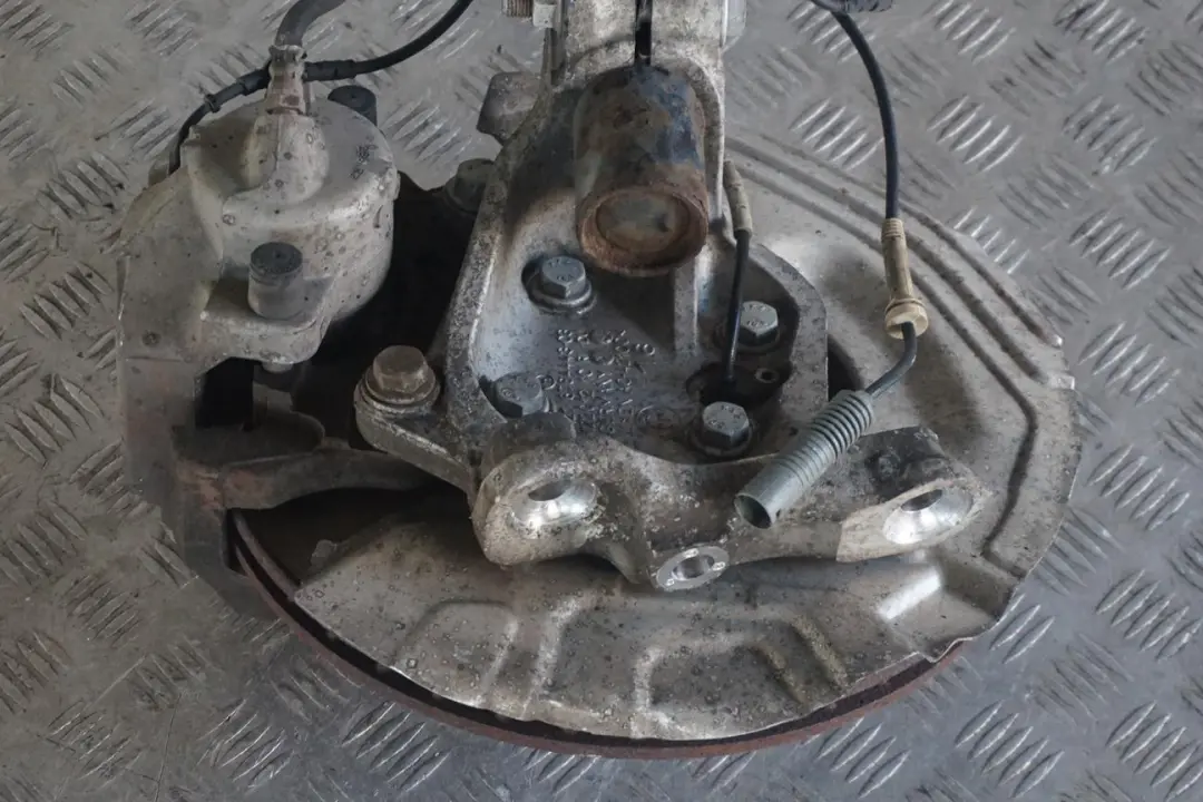 BMW E93 325i N53 Amortyzator zwrotnica lewy przód - SKU 6785589-3 - Numer Części 6785589