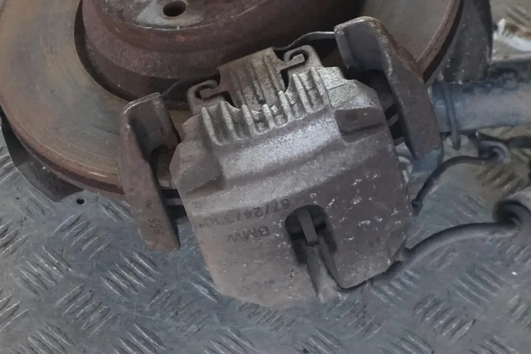 N53 Kit Amortisseur Pivotement a L'Avant Gauche pour BMW 3 E93 Cabriolet 325i à propos du numéro de pièce 6785589 BMW 3 E93 Cabriolet 325i N53 Kit Amortisseur Pivotement a L'Avant Gauche - SKU 6785589-3 - Numéro de pièce 6785589