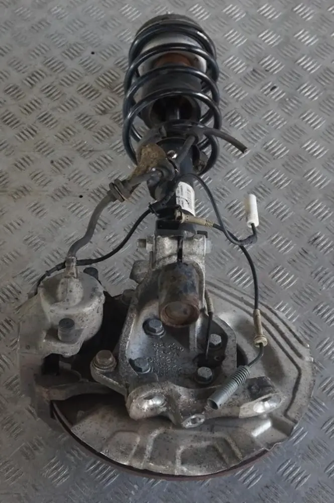 N53 Set Stoßdämpfer Federbein Schwenklager Vorne Links für BMW 3 E93 Cabrio 325i mit Teilenummer 6785589 BMW 3 E93 Cabrio 325i N53 Set Stoßdämpfer Federbein Schwenklager Vorne Links - SKU 6785589-3 - Teilenummer 6785589