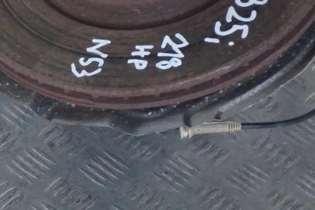 BMW E93 Convertible 325i N53 Suspension Delantera Derecha Pierna Hub - SKU 6785590-2 - Número de pieza 6785590