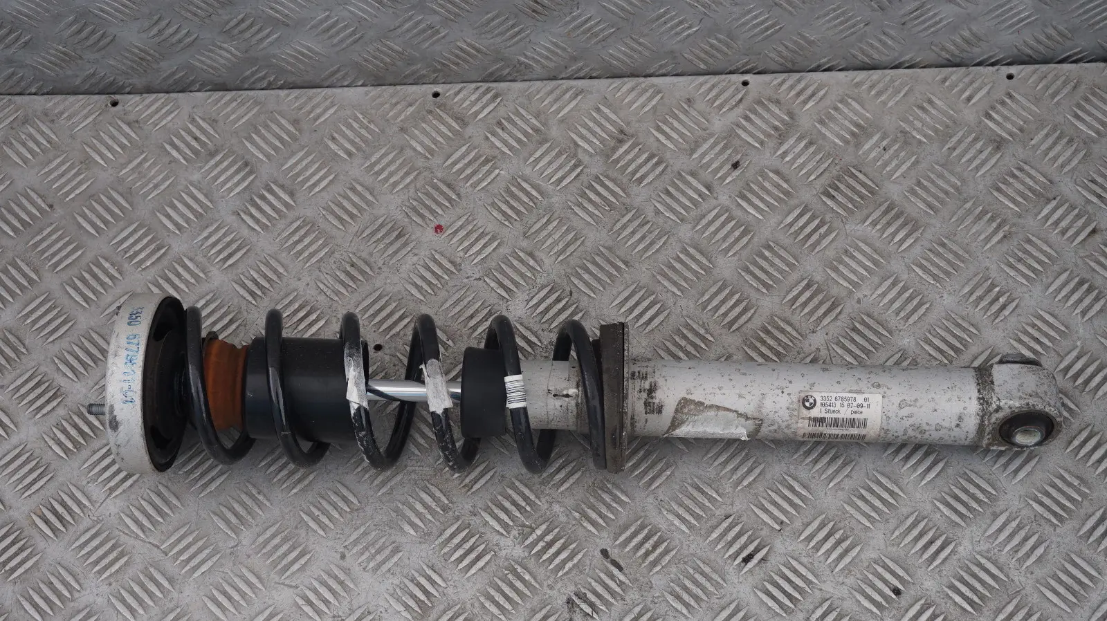 BMW 5 Series E60 Sport Suspension Rear Spring Strut Shock Absorber 6785978