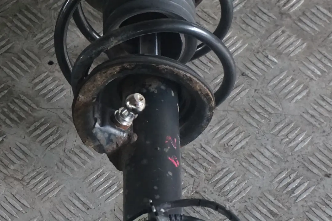 BMW Z4 Series E85 2.5i M54 Front Left N/S Suspension Leg Brake Disc Axle - SKU 6785987-1 - Part number 