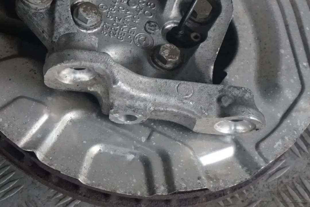 N54 Front Left N/S Spring Strut Leg Suspension Hub to BMW 3 Series E92 335i with Part number 6786003 BMW 3 Series E92 335i N54 Front Left N/S Spring Strut Leg Suspension Hub - SKU 6786003 - Part number 6786003